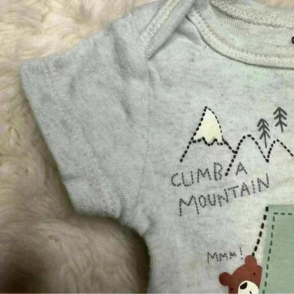 Gerber Onesie Diaper Shirt  Grey Camping Animals Tent Size Newborn - Picture 5 of 16